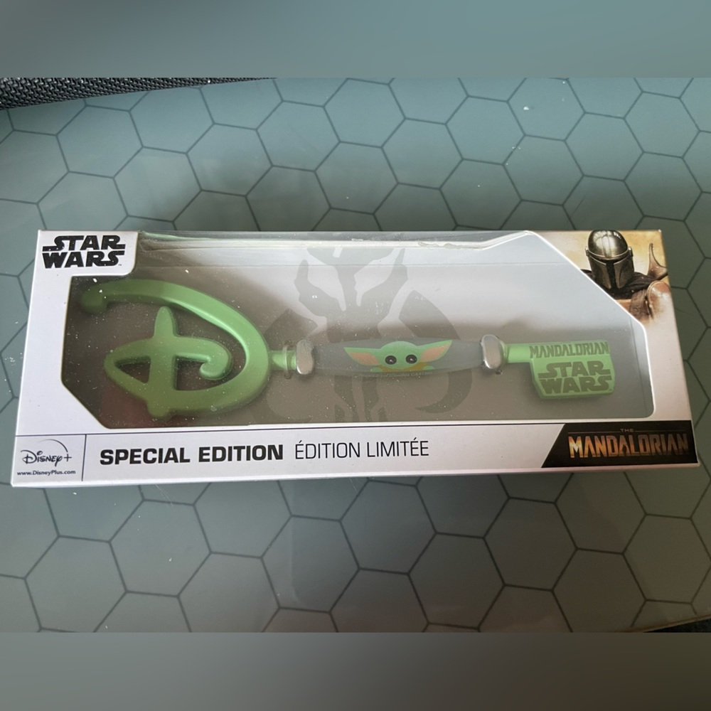 Star Wars Mandalorian Collectors Key